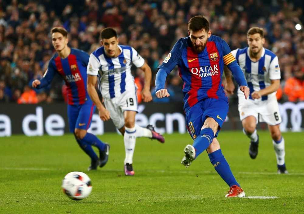 20170126T213706Z_686169549_LR1ED1Q1O1H91_RTRMADP_3_SOCCERSPAINCUP