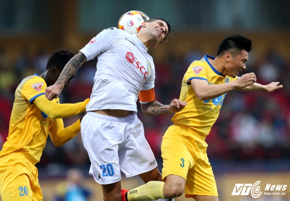 19 NQM - HA NOI FC vs FLC THANH HOA 12