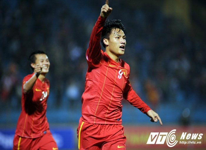 31QM - Mac Hong Quan an mung 03