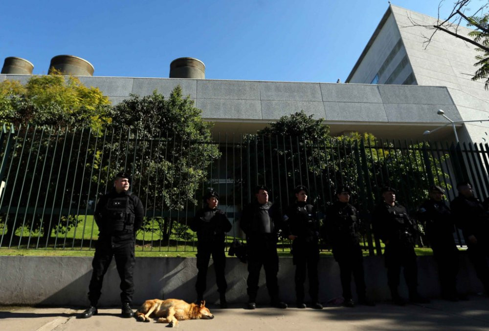 20170630T175341Z_1299156698_RC1FBA489E00_RTRMADP_3_PEOPLEMESSIWEDDING 24