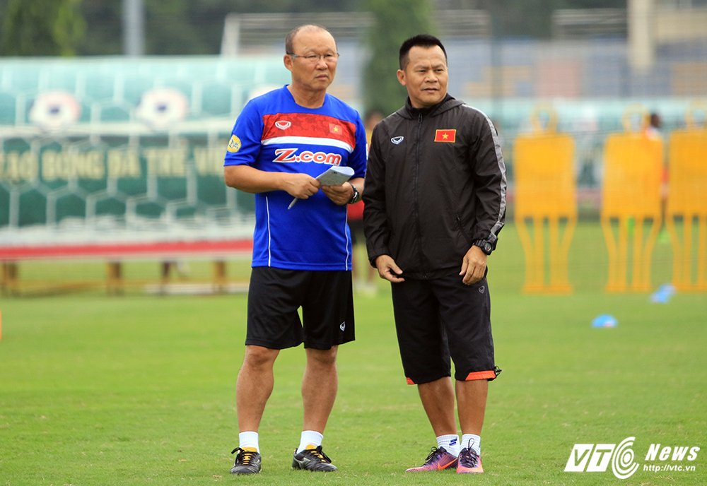 Park Hang Seo vs Lu Dinh Tuan (5) 3