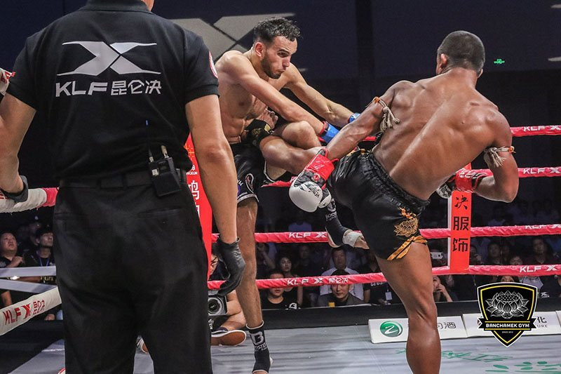 Buakaw vs Marouan Toutouh (10) 11