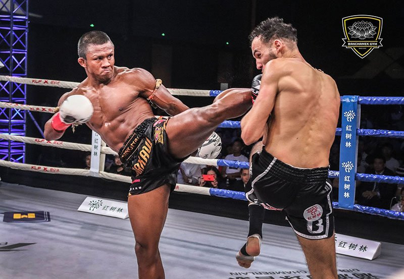 Buakaw vs Marouan Toutouh (3) 3