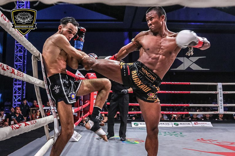 Buakaw vs Marouan Toutouh (8) 9