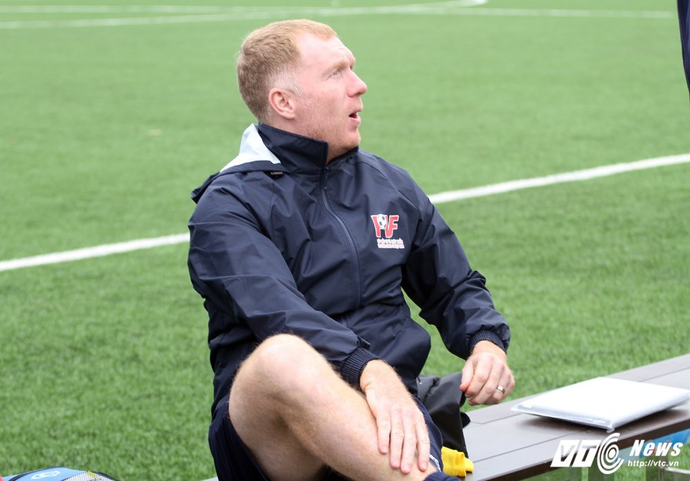 Giggs vs Scholes (2) 3