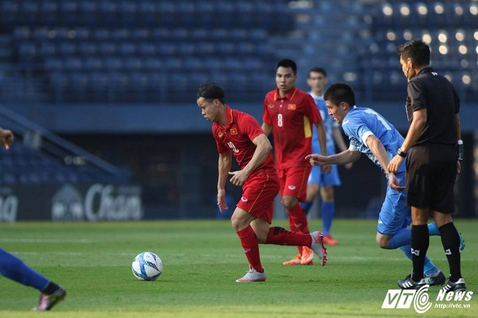 cong-phuong-dtvn-u23-17525010