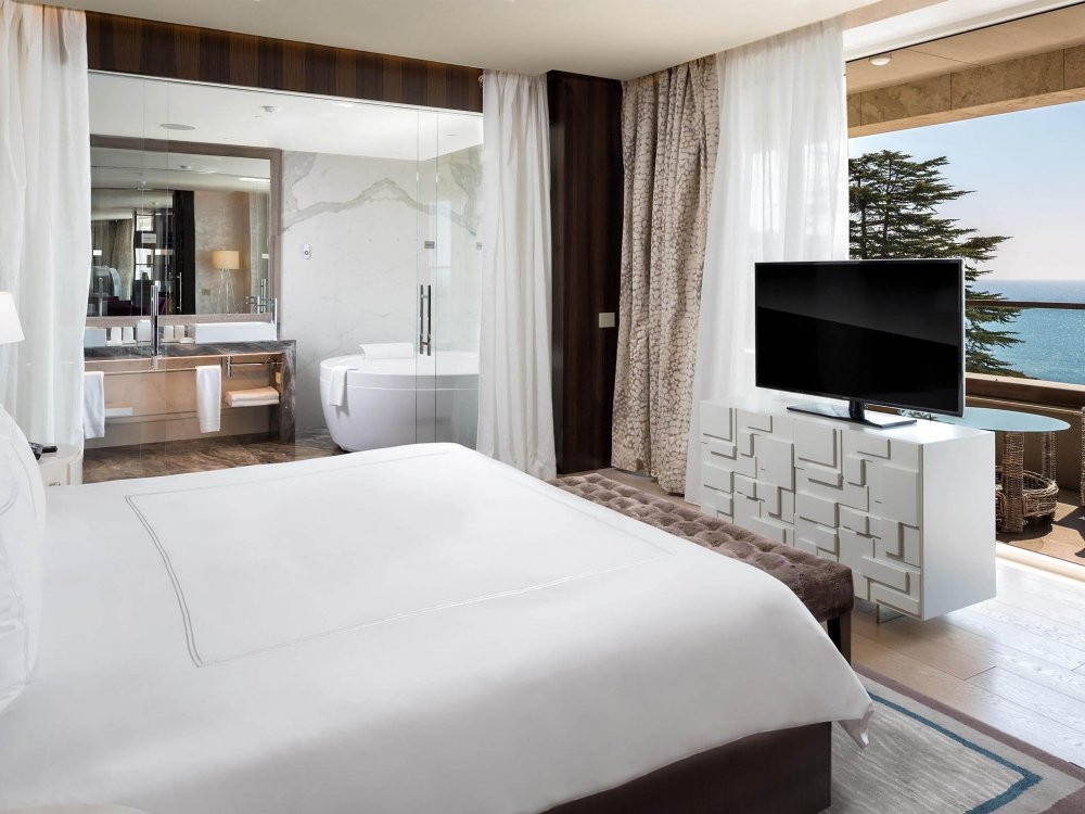 Khach san DT Brazil (10) 11