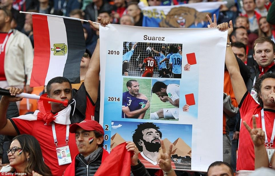 4D4448B600000578-0-image-a-61_1529065541234 8