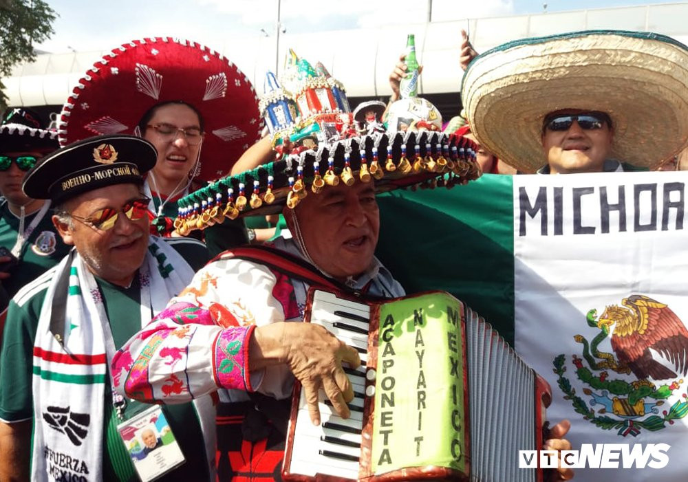 35405035_2057315874532175_355390281543057408_n 8