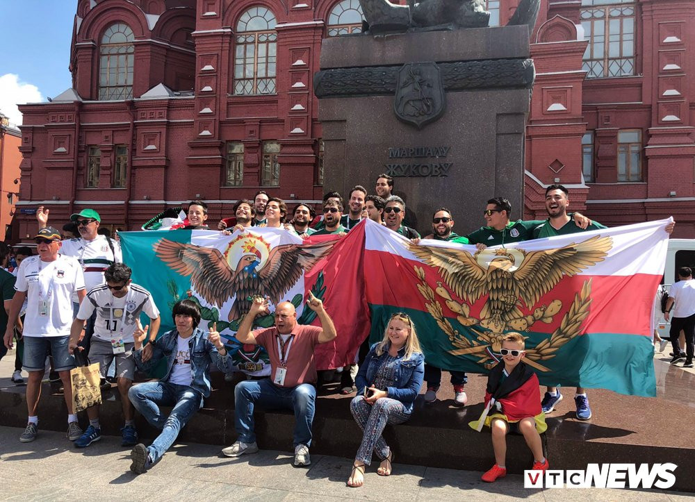 35473193_1984698708215783_5483464392676737024_n