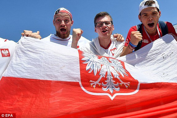 1530187689200_lc_galleryImage_epa06846862_Polish_suppor 9