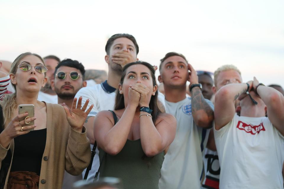 NINTCHDBPICT000417943185 16