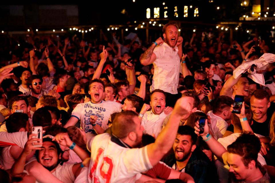 NINTCHDBPICT000417963035 12