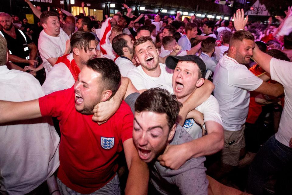 NINTCHDBPICT000417973145 14