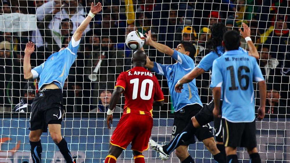 luis-suarez-uruguay-ghana_1w4yxg182y4ww11eowuvjqwtva