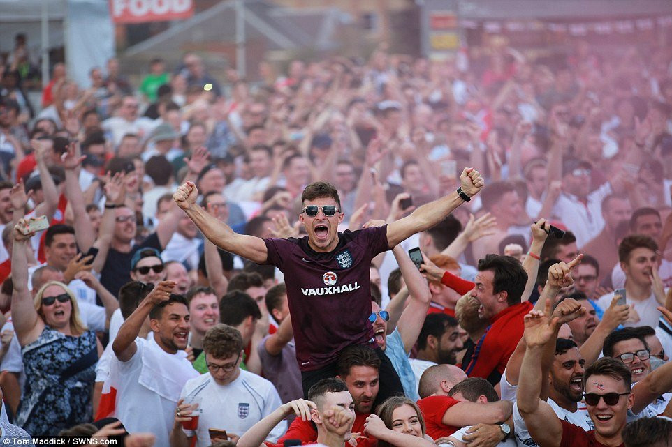 4E21FE0200000578-5941087-image-a-91_1531334711914 8