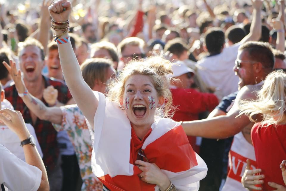 NINTCHDBPICT000419712657 16