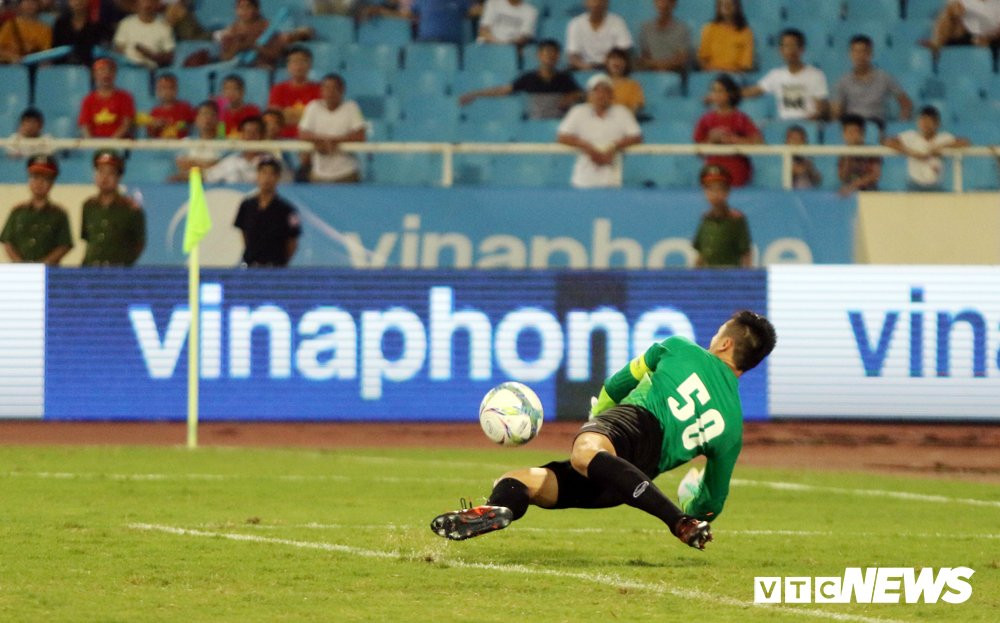 Tien Dung cuu thua 5