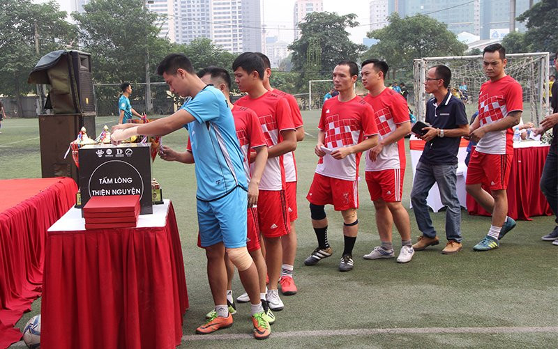 giai-bong-da-cup-tu-hung-giao-luu-ket-noi-chia-se-yeu-thuong-hinh-anh11222110015 3