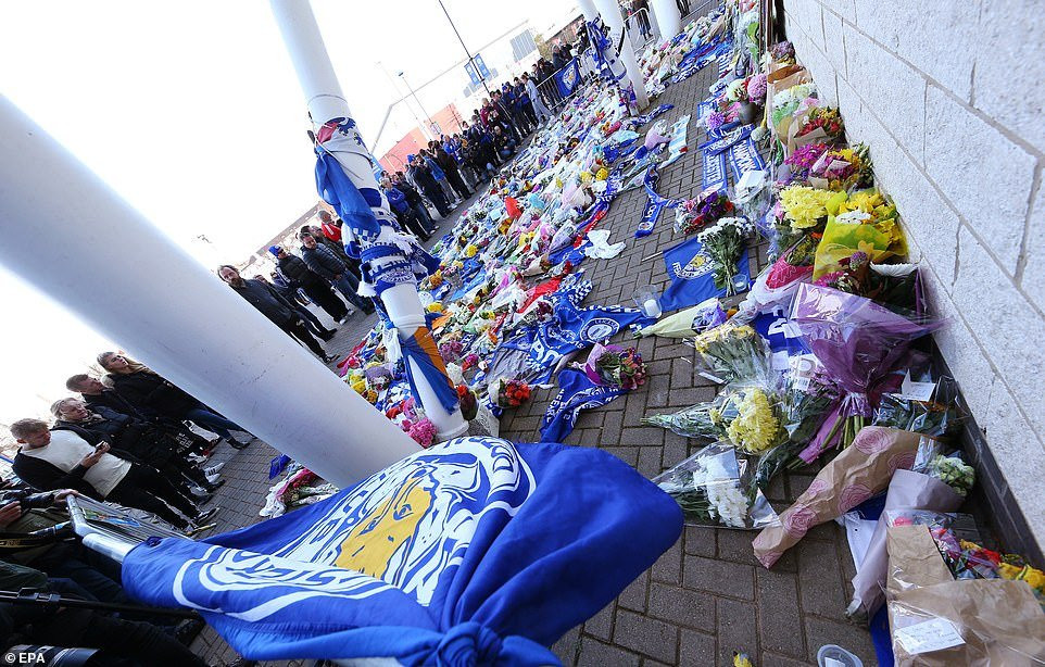 5499736-6324451-image-a-32_1540734401091 9