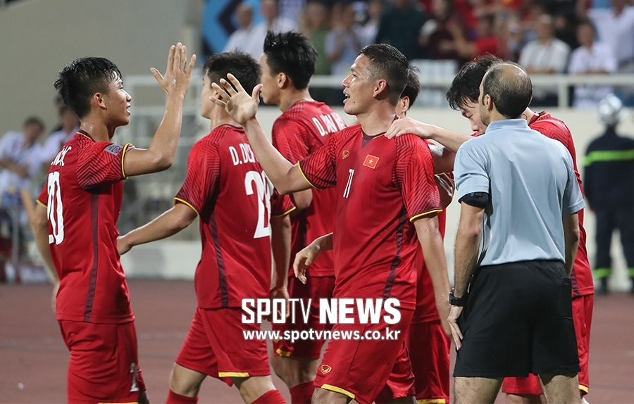 249119_305888_1818 11