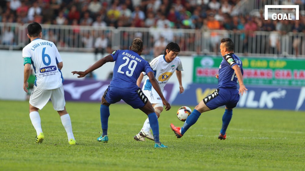 tun-anh-xuan-trng-hagl-vs-binh-dng_1a2g56skegnsj1fsqvnfvj3wf4