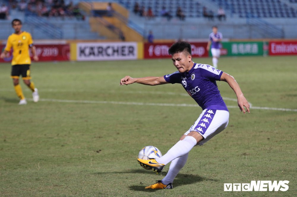 quang hai ha noi tampines rovers (2)