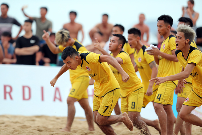 Bong da bai bien (14) 15