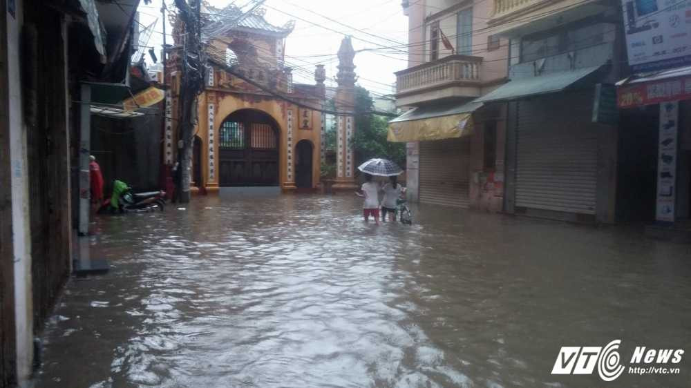 phung-khoang-ngap-mua