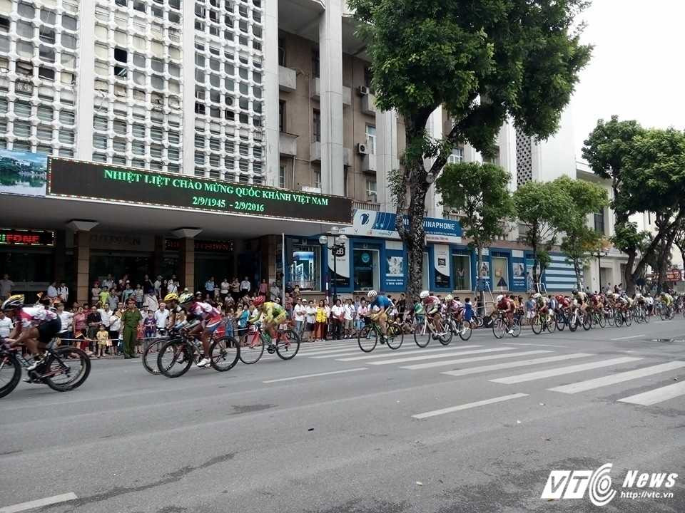 14202489_698954703591935_