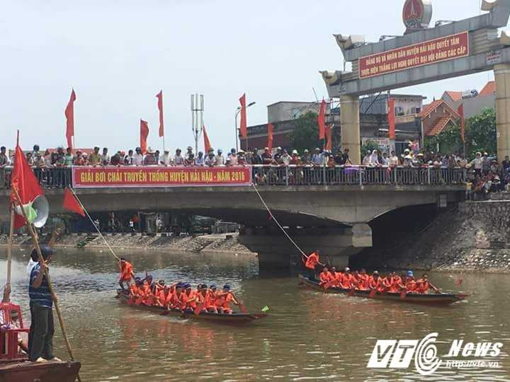 14202749_671054079716972_