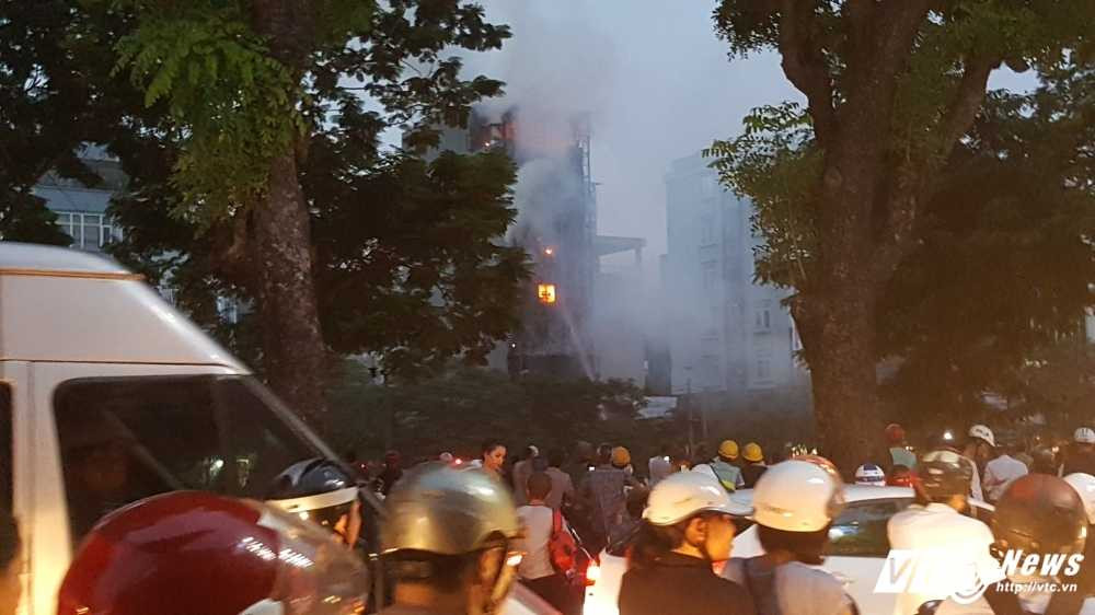 14339323_1174477572618468_972486309_o