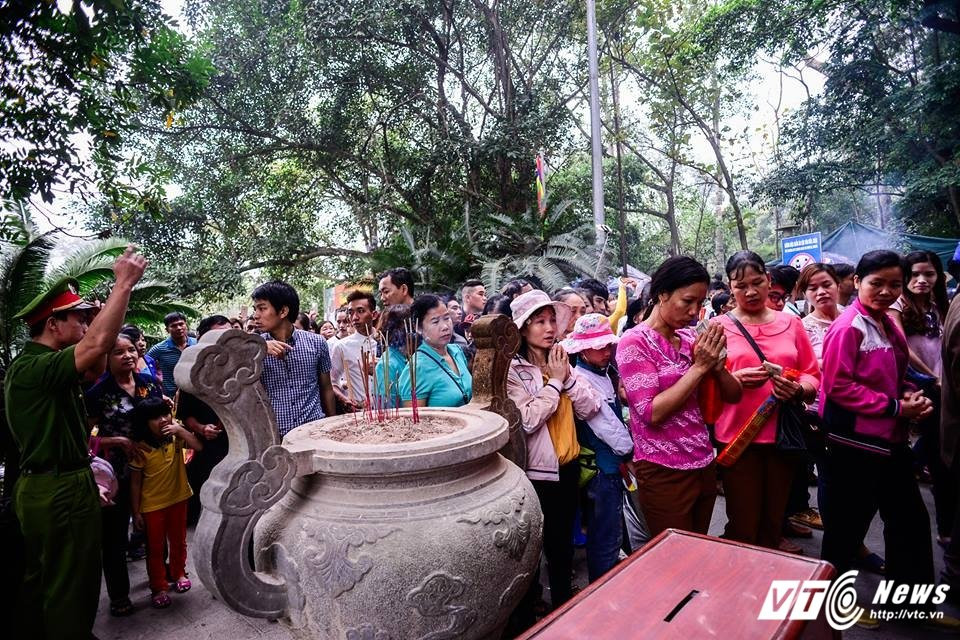 17814077_1267697889945860