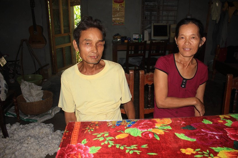 tượng cổ bằng vàng