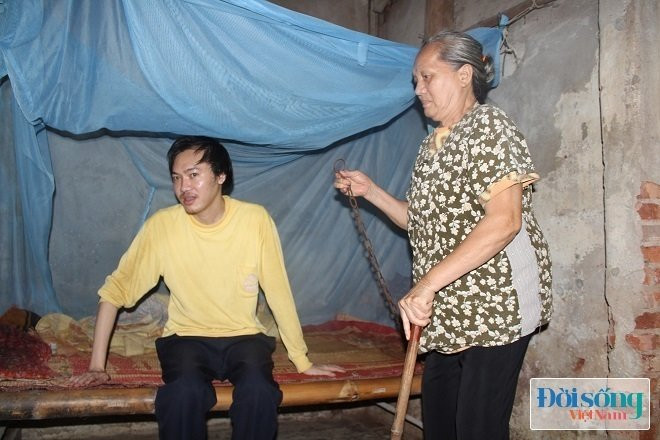 Cựu TNXP cùng bày con điên dại 8