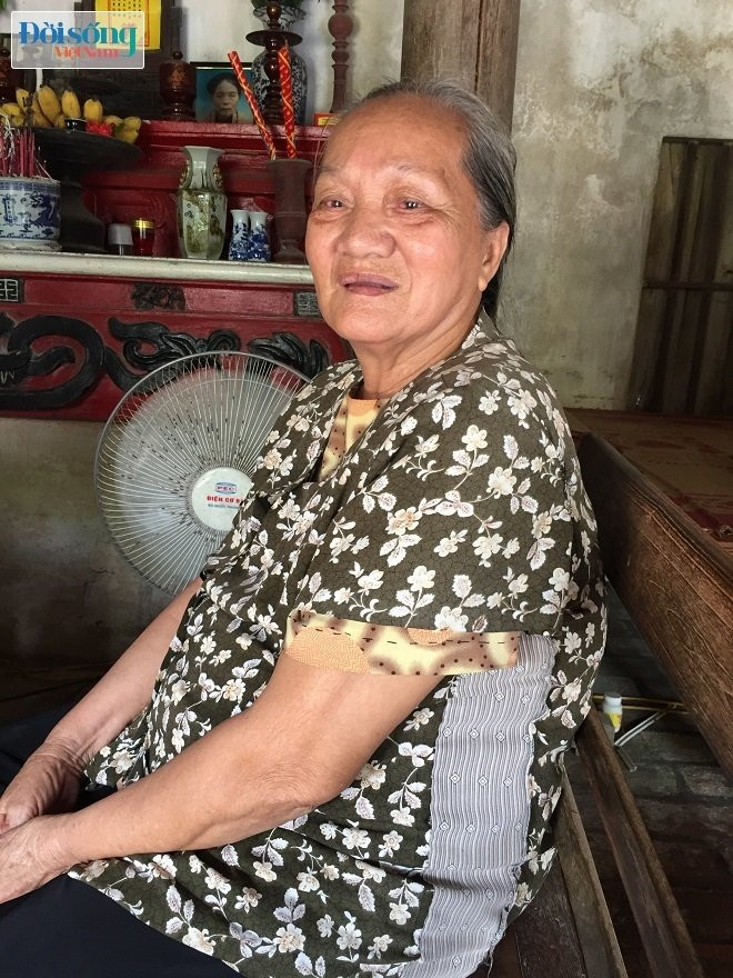 Cựu TNXP cùng bày con điện dại 7