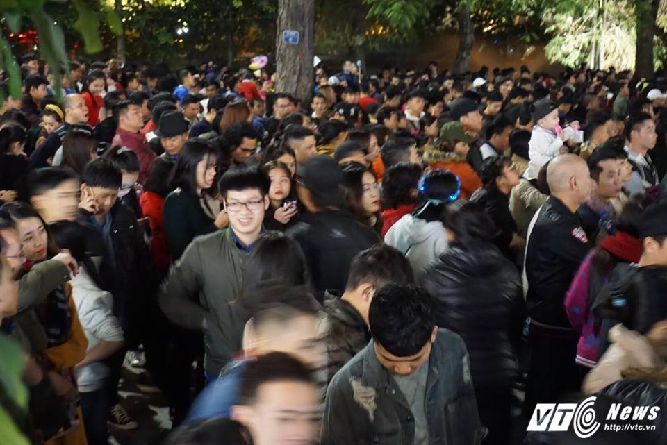 26176747_1117080288426468_1205156199_n (1)