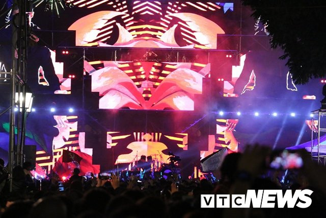 26552580_1413158275473118_139642418_n 11