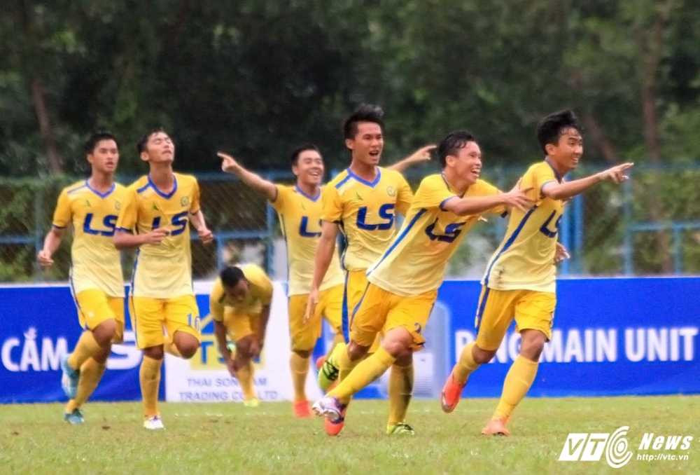 8 u17 dong thap vo dich u