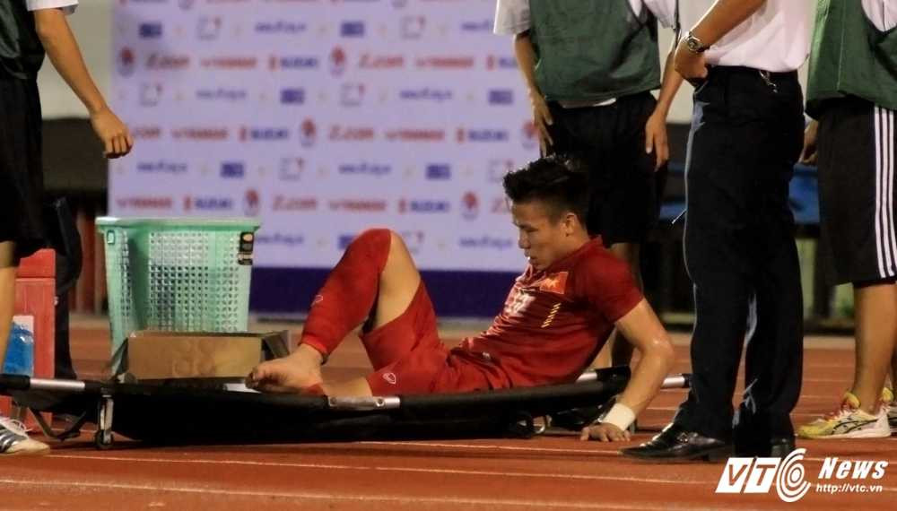 que-ngoc-hai-chan-thuong