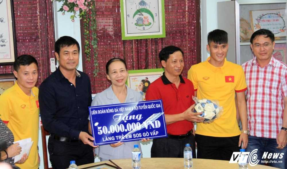 tuyen-viet-nam-tham-lang-