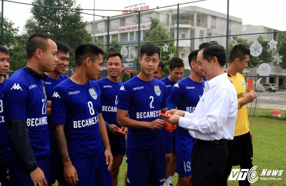 binh-duong-khai-xuan-3