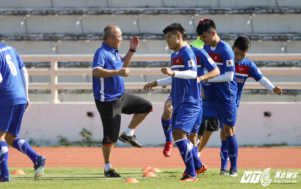 12-park-hang-seo-htun 13