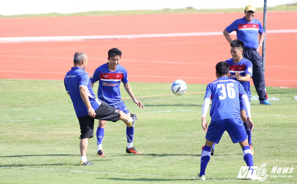 18-park-hang-seo-htun 19