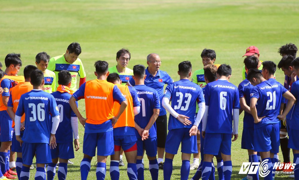 24-park-hang-seo-htun 25