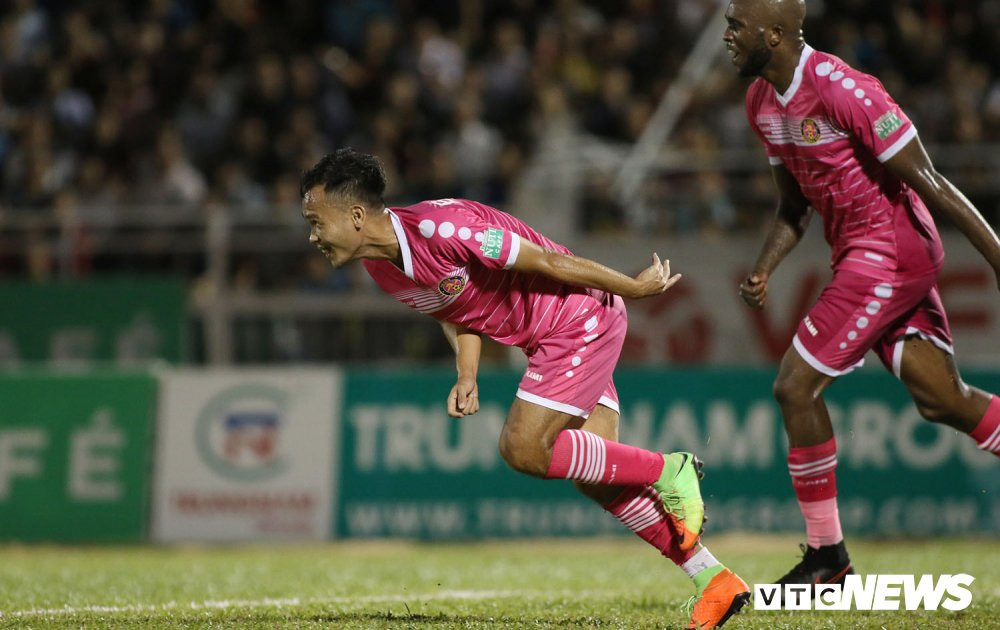 HAGL-VLeague-2018-6 10