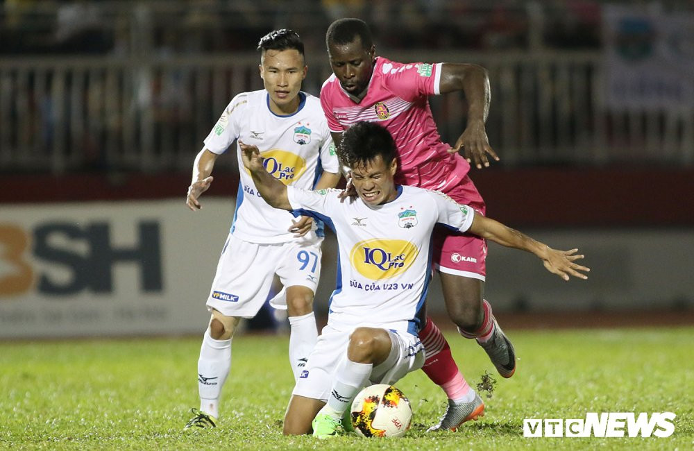 HAGL-VLeague-2018-9 13