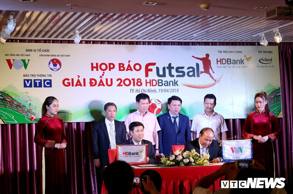 futsal-hop-bao-3