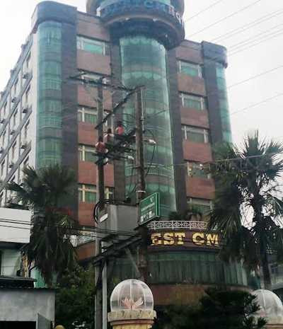 Khách sạn của đại gia Luận lớn nhất Cà Mau. Ảnh: P.H