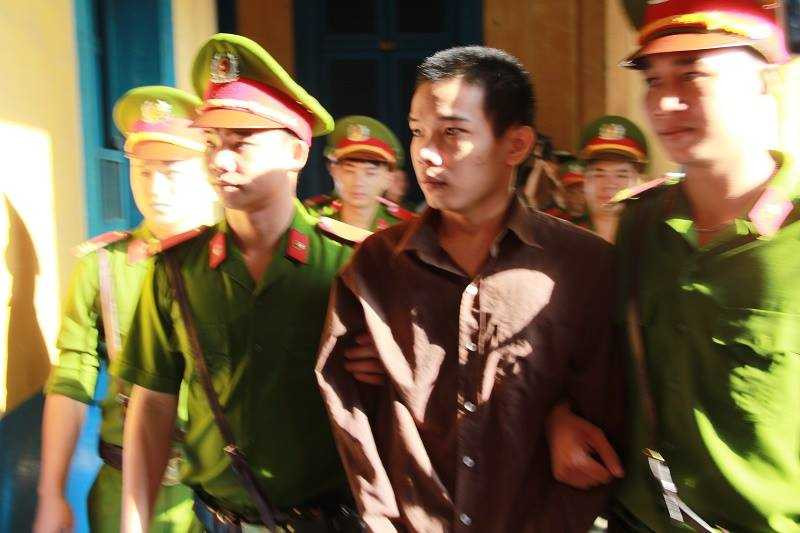 13713372_1667540883568330_1216403832_n